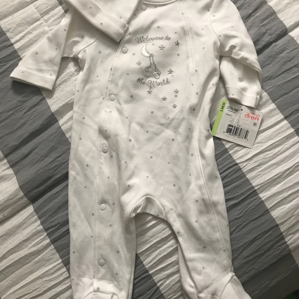 Baby pajama with hat set